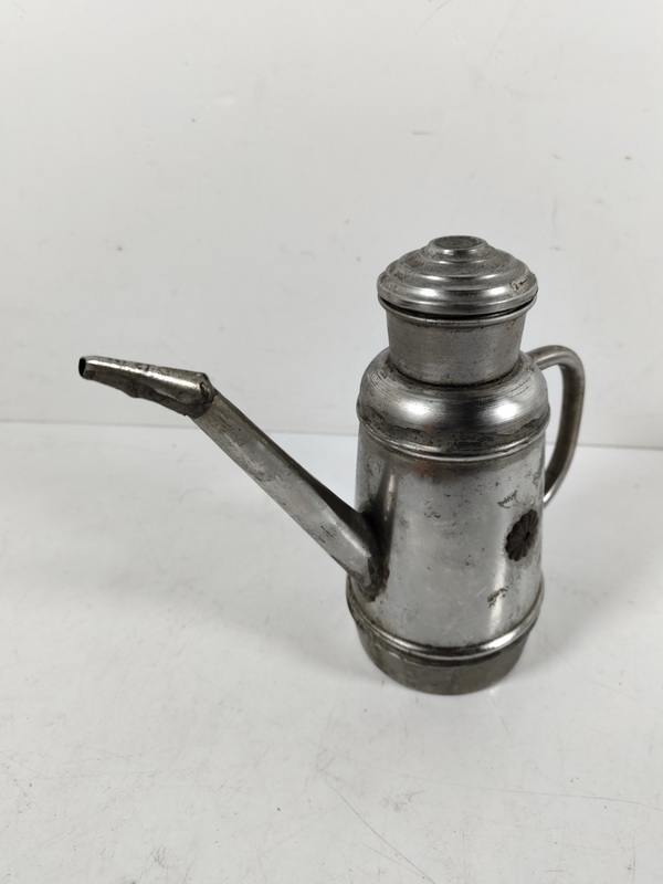 aceitera hojalata italia 19x22x8.5 1u